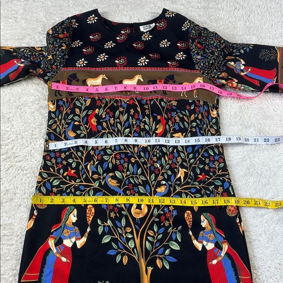 Molly Bracken horse and peasant folk novelty print shift dress, size small - Picture 6 of 9